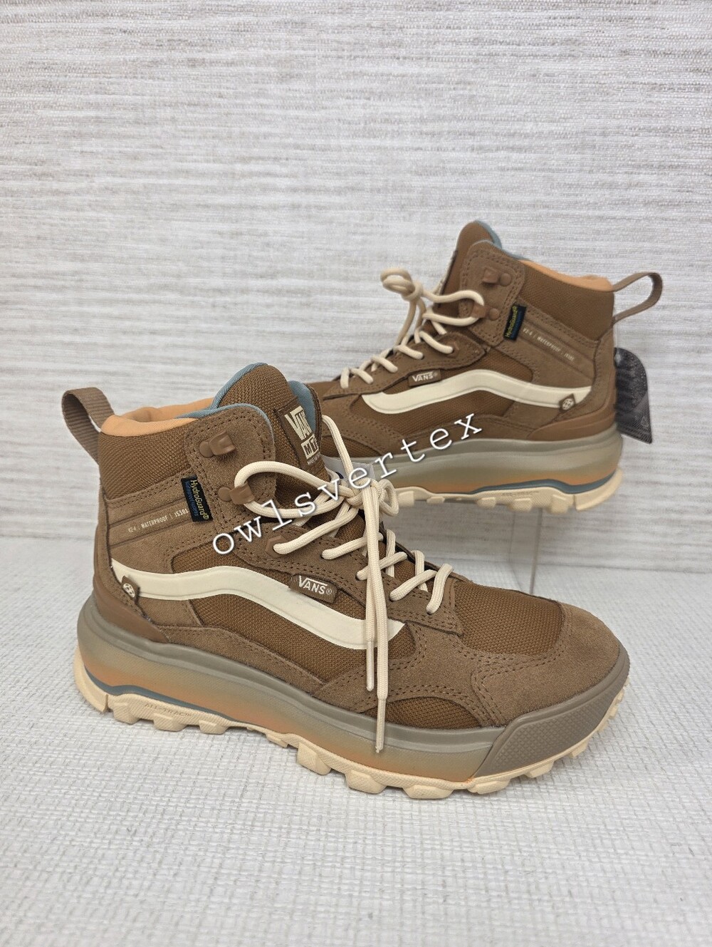 NWOB Vans MTE Crestline Waterproof Trail Hiking Boots Brown Sugar Women’s Sz 8